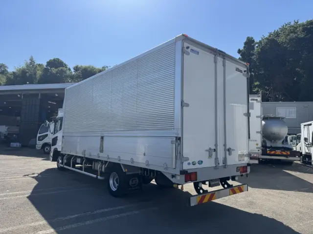 UD コンドル TKG-MK38L(2WD)の写真4