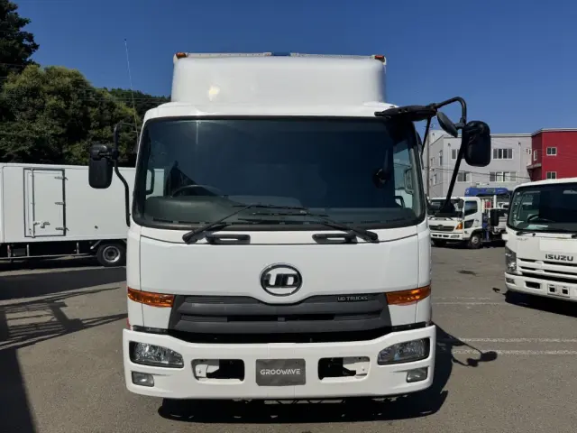 UD コンドル TKG-MK38L(2WD)の写真5