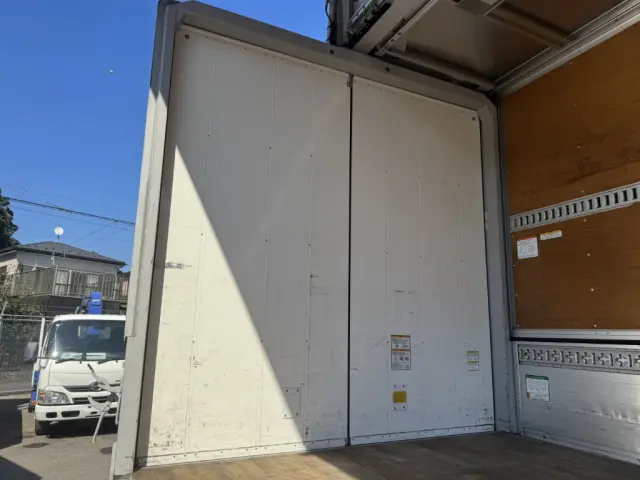 UD コンドル TKG-MK38L(2WD)の写真18