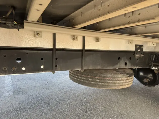 UD コンドル TKG-MK38L(2WD)の写真19