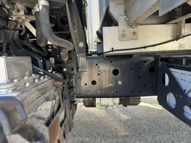 UD コンドル TKG-MK38L(2WD)の写真22