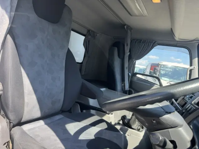 UD コンドル TKG-MK38L(2WD)の写真25