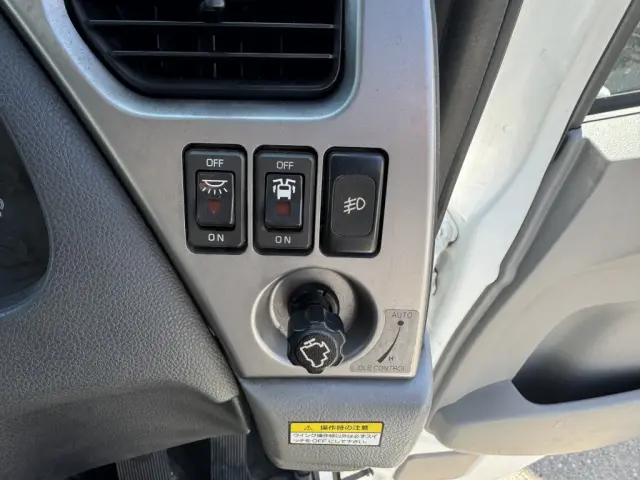 UD コンドル TKG-MK38L(2WD)の写真29