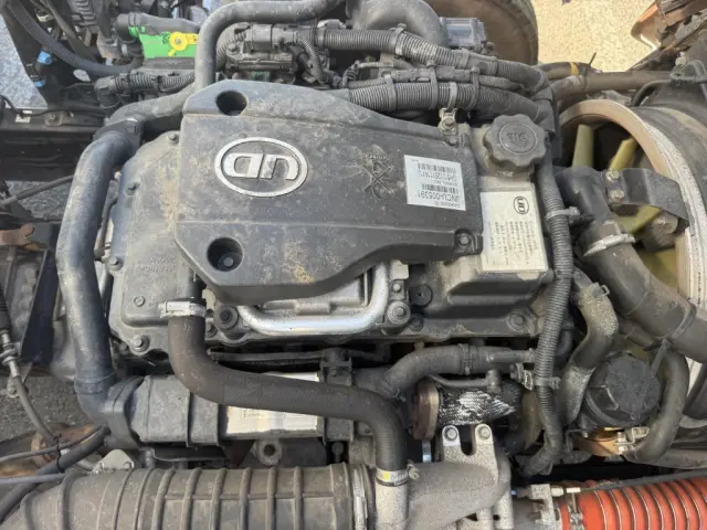 UD コンドル TKG-MK38L(2WD)の写真36