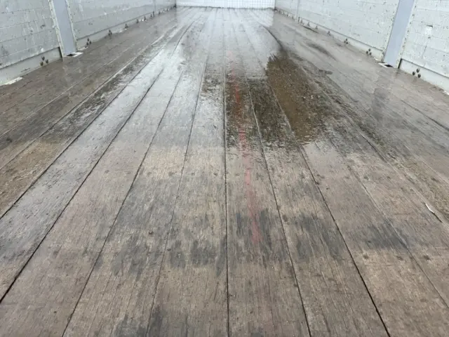 いすゞ ギガ QKG-CYJ77A(8x4)の写真11