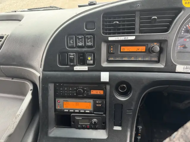 いすゞ ギガ QKG-CYJ77A(8x4)の写真32