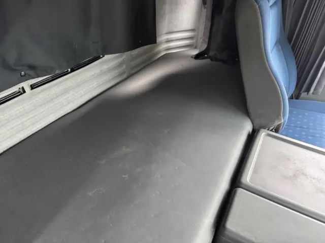 いすゞ ギガ QKG-CYJ77A(8x4)の写真41