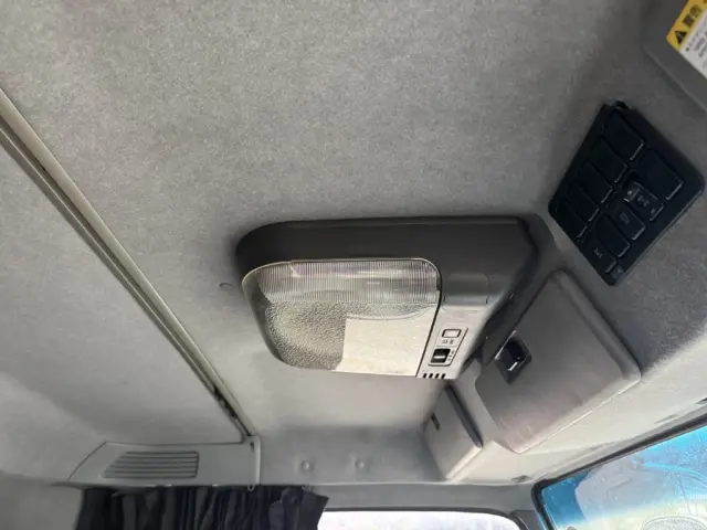 いすゞ ギガ QKG-CYJ77A(8x4)の写真44