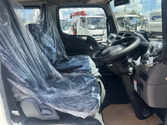 三菱 キャンター 2RG-FBA20(2WD)の写真23
