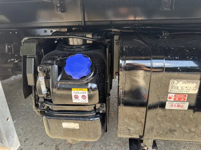 いすゞ エルフ 2RG-NPR88YN(2WD)の写真31