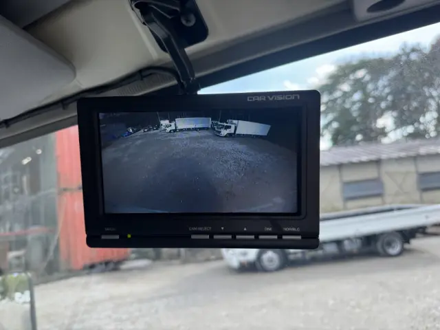 いすゞ エルフ 2RG-NPR88YN(2WD)の写真38