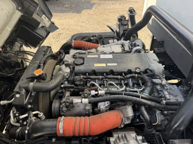 いすゞ エルフ 2RG-NPR88YN(2WD)の写真41