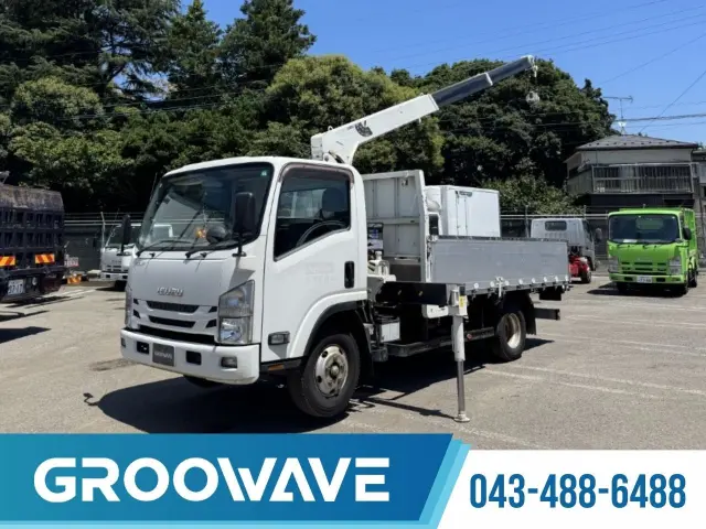 いすゞ エルフ TRG-NPR85AR(2WD)の写真1