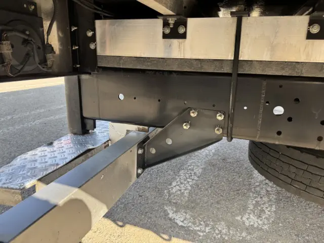 いすゞ フォワード TKG-FRR90T2(2WD)の写真20