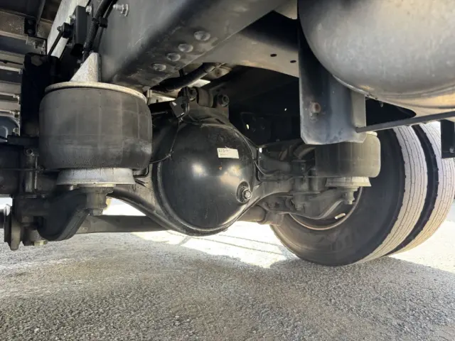 いすゞ フォワード TKG-FRR90T2(2WD)の写真25