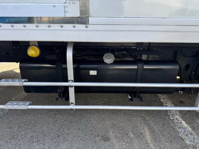 いすゞ フォワード TKG-FRR90T2(2WD)の写真26