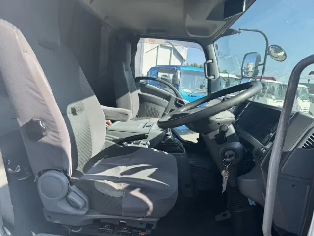 いすゞ フォワード TKG-FRR90T2(2WD)の写真27