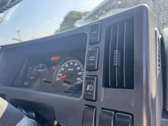 いすゞ フォワード TKG-FRR90T2(2WD)の写真32