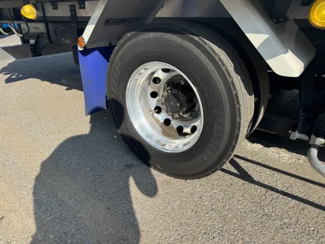 いすゞ フォワード TKG-FRR90T2(2WD)の写真44