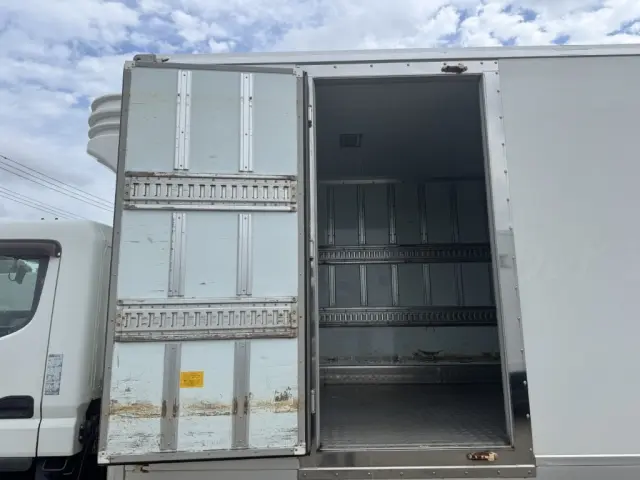 三菱 キャンター TPG-FEB80(2WD)の写真7