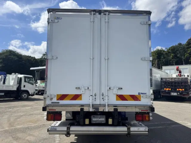 日野 レンジャー TKG-FD7JLAA(2WD)の写真9