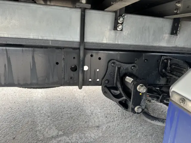 いすゞ エルフ 2RG-NPR88AN(2WD)の写真23
