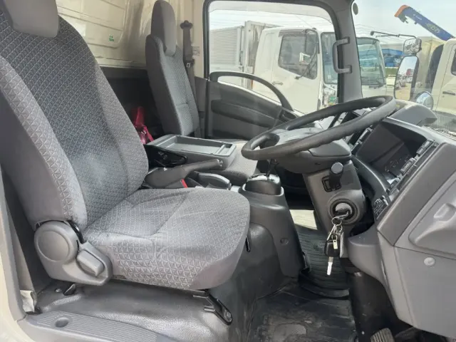 いすゞ エルフ 2RG-NPR88AN(2WD)の写真27