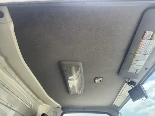 いすゞ エルフ 2RG-NPR88AN(2WD)の写真36