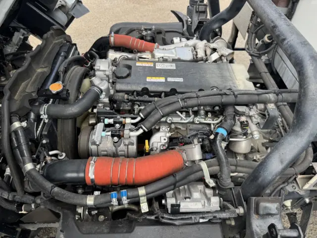 いすゞ エルフ 2RG-NPR88AN(2WD)の写真37