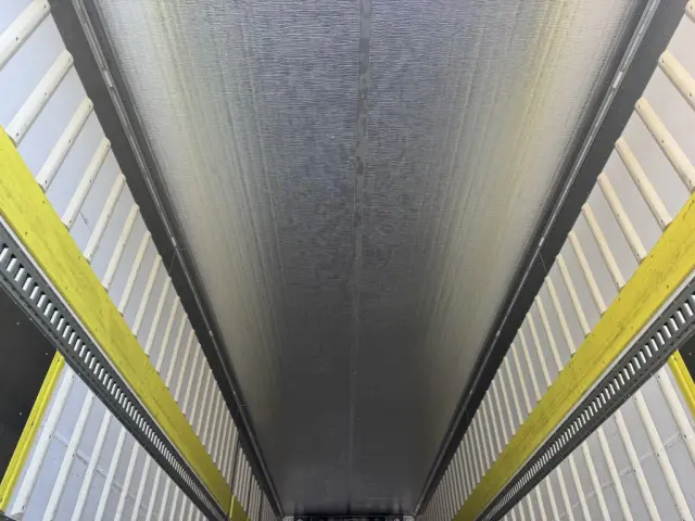 日野 プロフィア 2DG-FW1AHG(8x4)の写真14