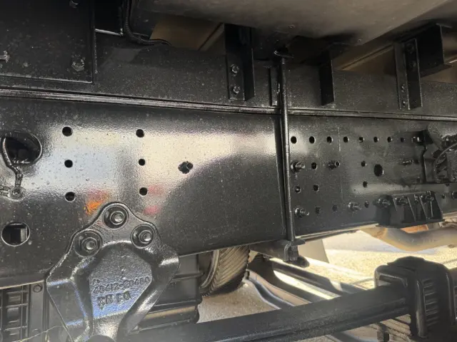 日野 プロフィア 2DG-FW1AHG(8x4)の写真18