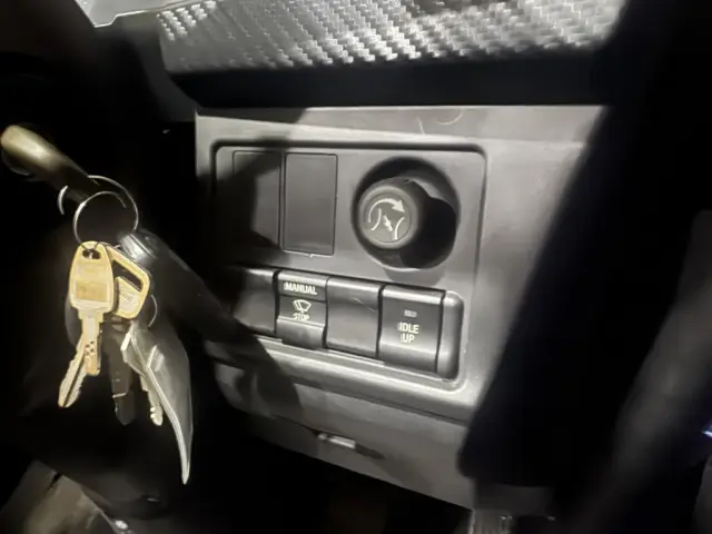 日野 プロフィア 2DG-FW1AHG(8x4)の写真31