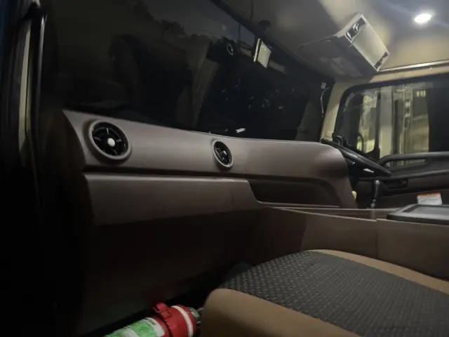 日野 プロフィア 2DG-FW1AHG(8x4)の写真34