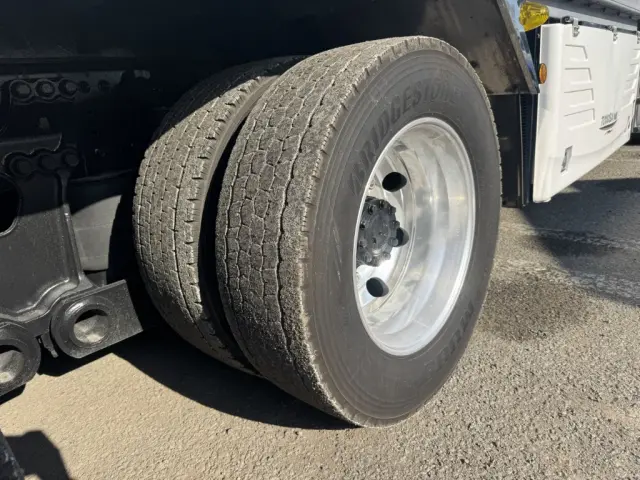 日野 プロフィア 2DG-FW1AHG(8x4)の写真44