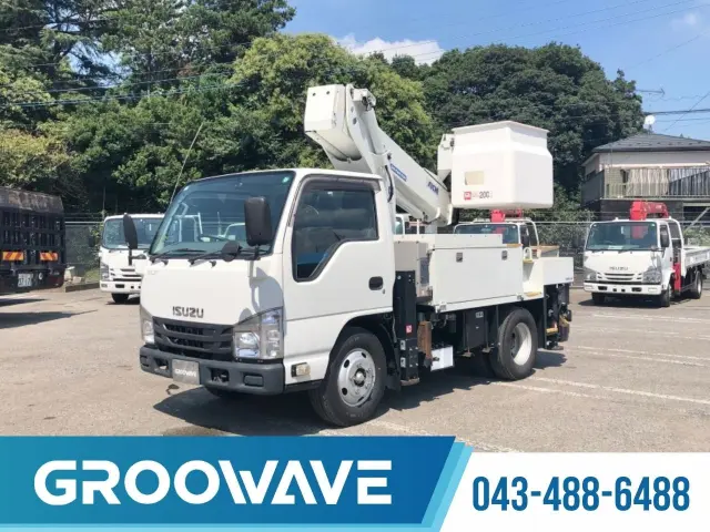 いすゞ エルフ TPG-NKR85AN(2WD)の写真1