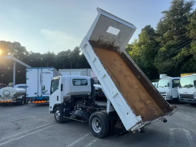 いすゞ エルフ TKG-NPR85YN(2WD)の写真14