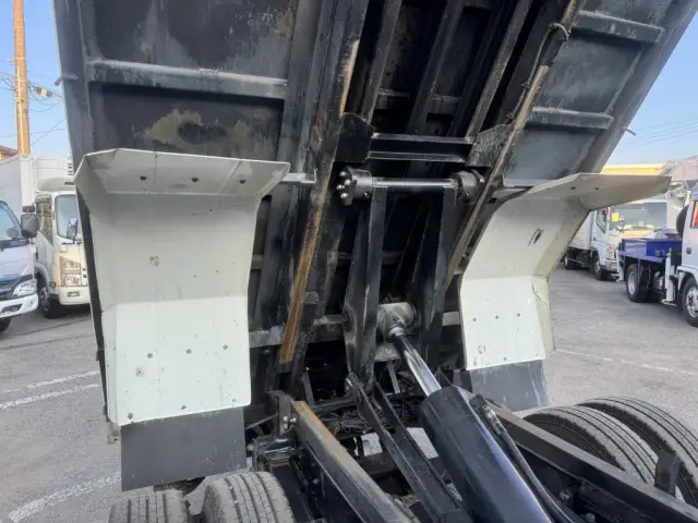 いすゞ エルフ TKG-NPR85YN(2WD)の写真17