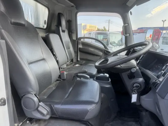 いすゞ エルフ TKG-NPR85YN(2WD)の写真30