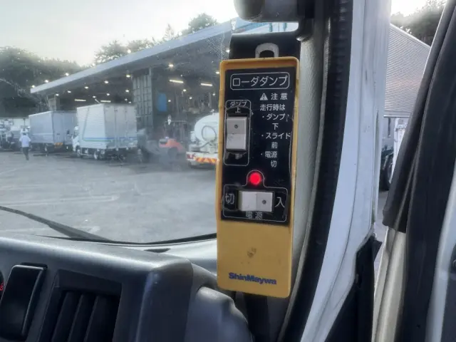 いすゞ エルフ TKG-NPR85YN(2WD)の写真36