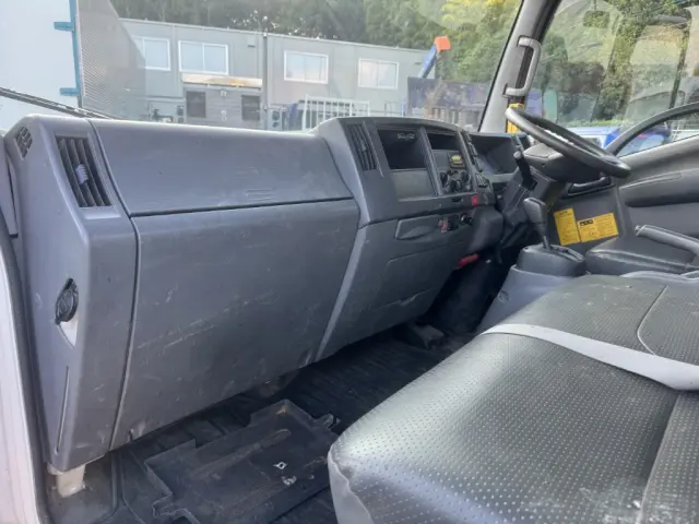 いすゞ エルフ TKG-NPR85YN(2WD)の写真37