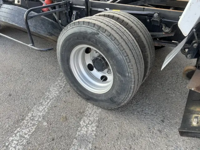 いすゞ エルフ TKG-NPR85YN(2WD)の写真44