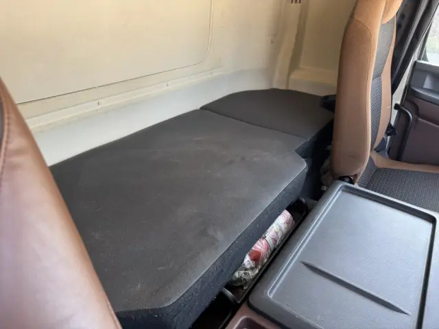 日野 プロフィア 2DG-FW1AHG(8x4)の写真37