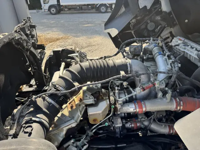 日野 プロフィア 2DG-FW1AHG(8x4)の写真41