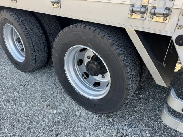 日野 プロフィア 2DG-FW1AHG(8x4)の写真48