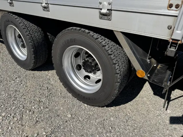 日野 プロフィア 2DG-FW1AHG(8x4)の写真49