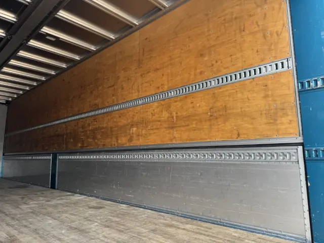 ＵＤ クオン QPG-CG5ZA(8x4)の写真11