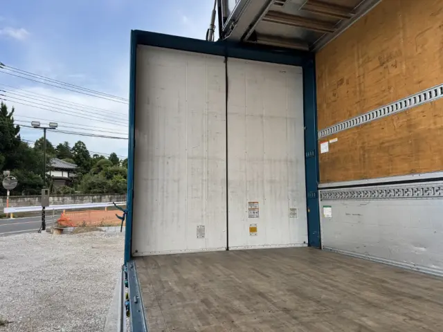 ＵＤ クオン QPG-CG5ZA(8x4)の写真18