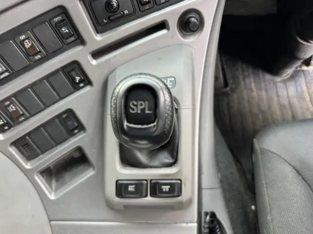 ＵＤ クオン QPG-CG5ZA(8x4)の写真34