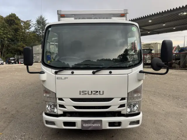 いすゞ エルフ TRG-NMR85AN(2WD)の写真4