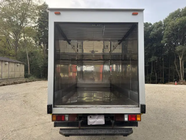 いすゞ エルフ TRG-NMR85AN(2WD)の写真8